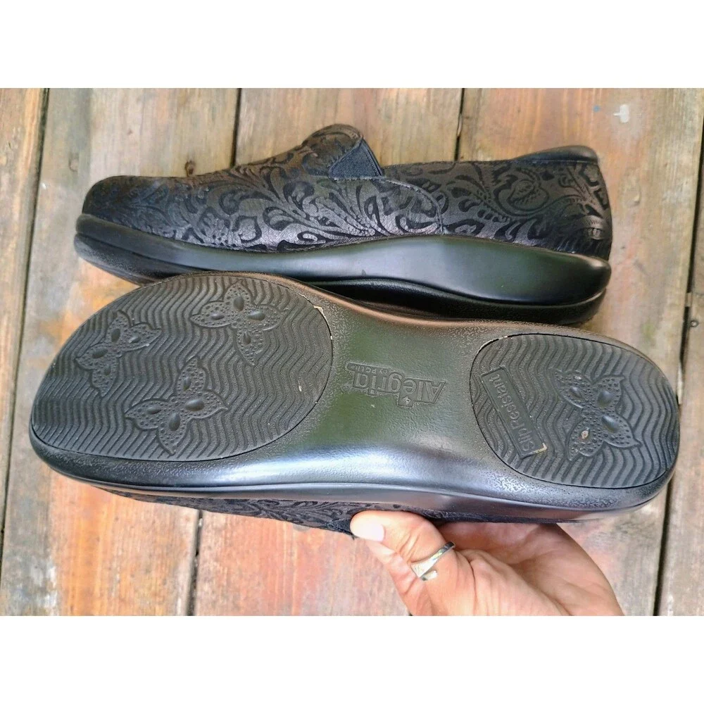 Alegria Keli KEL-431 Women Embossed Paisley Black Leather Clog Shoes 41 / 10.5